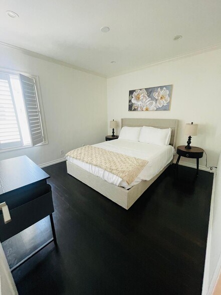 Building Photo - 17946 Valley Vista Blvd