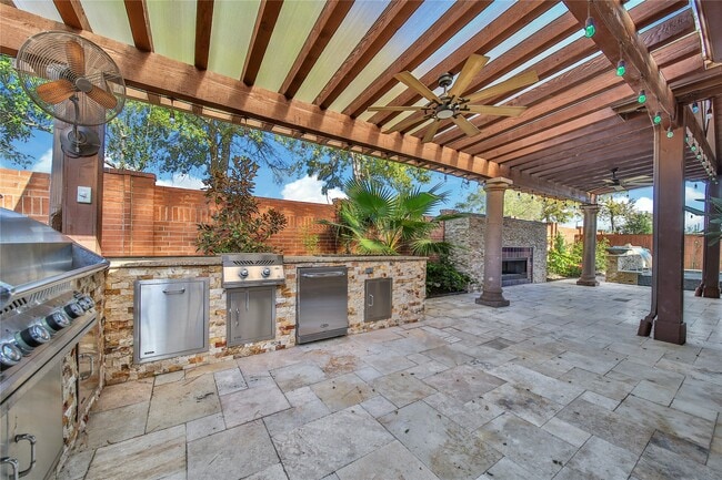 Building Photo - 22714 Alderdale Ln