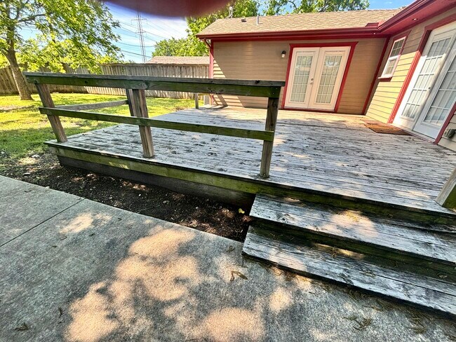 Building Photo - 10838 Hermosa Dr