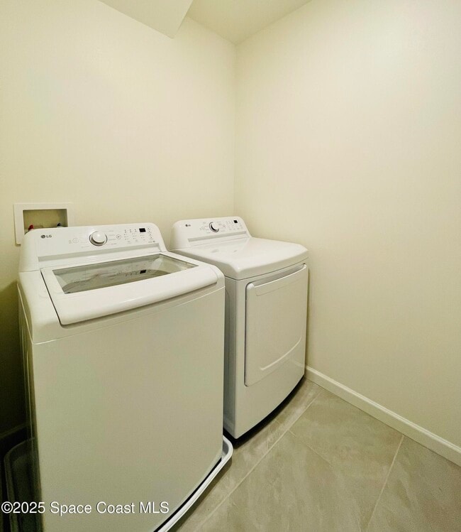 Building Photo - 7351 Amethyst Ave