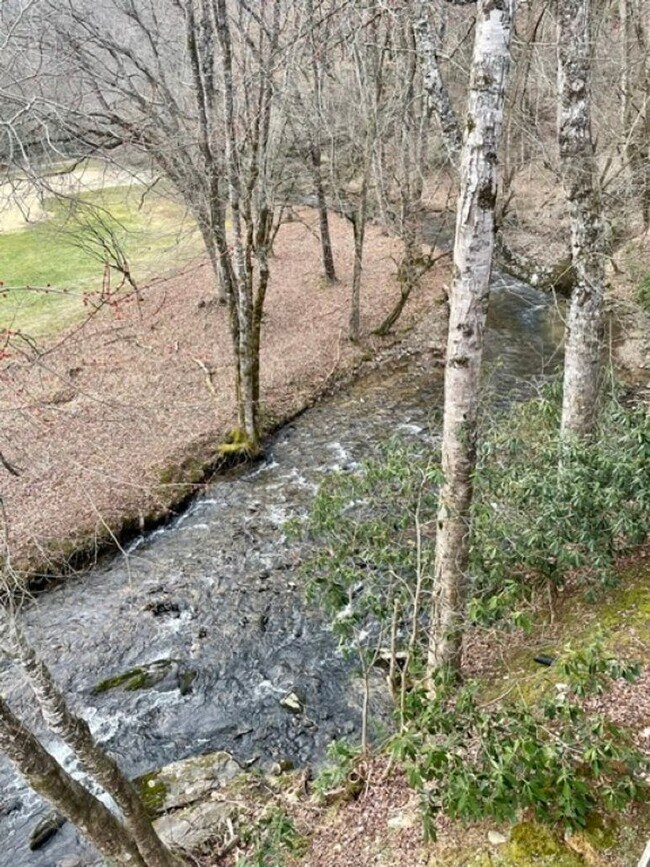 Building Photo - $1,800 - 2 Bed / 2 Bath Furnished Luxury Creekside Condo Overlooking 18th Fairway at SMCC