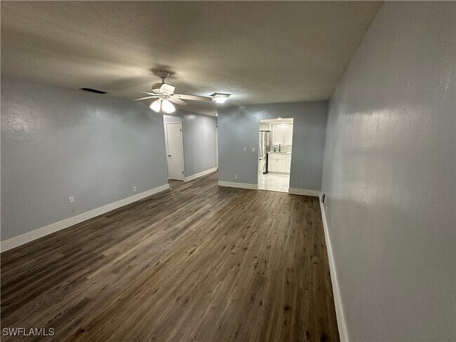 Building Photo - 1376 Archer St