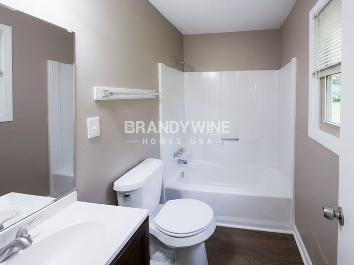 Building Photo - 2150 Moon Dr SW
