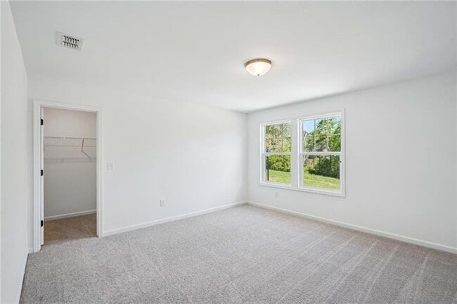 Building Photo - 240 Silverleaf Trl