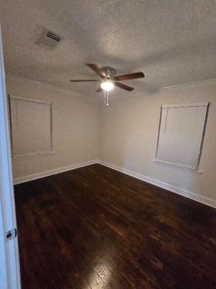 Building Photo - 3511 Washington St