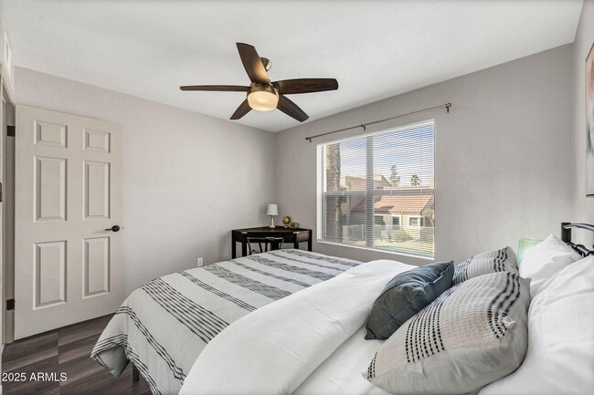 Building Photo - 8787 E Mountain View Rd