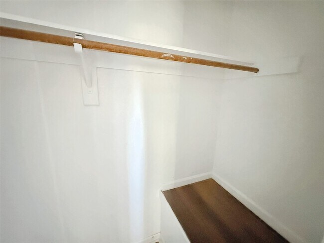 Building Photo - 1713 River Birch Dr