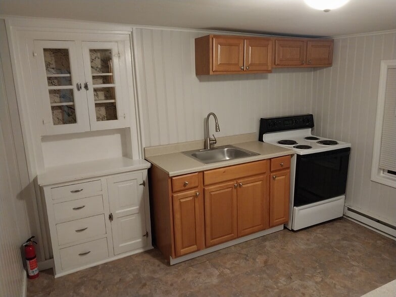 Kitchen - 30 Sailly ave