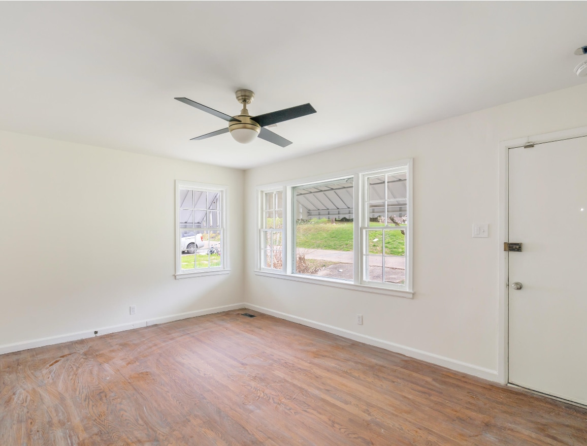living room - 702 Ben Hur Ave