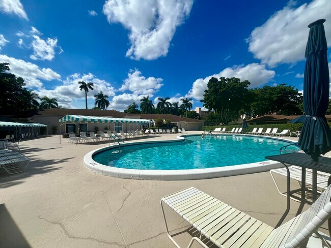 Building Photo - 14623 Bonaire Blvd