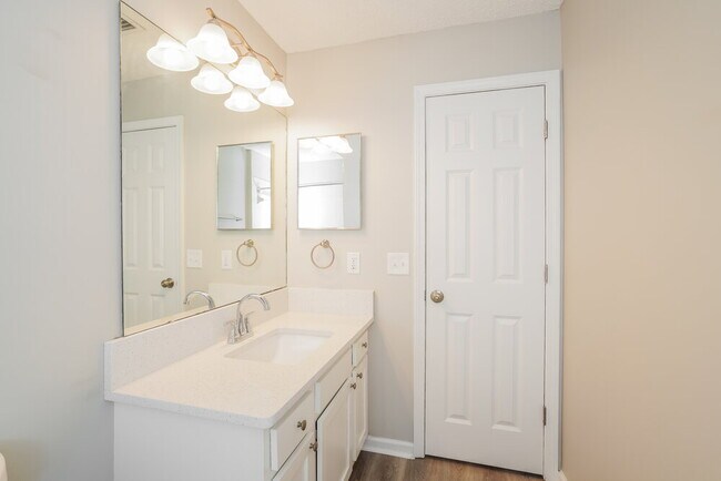 Building Photo - 1316 North St