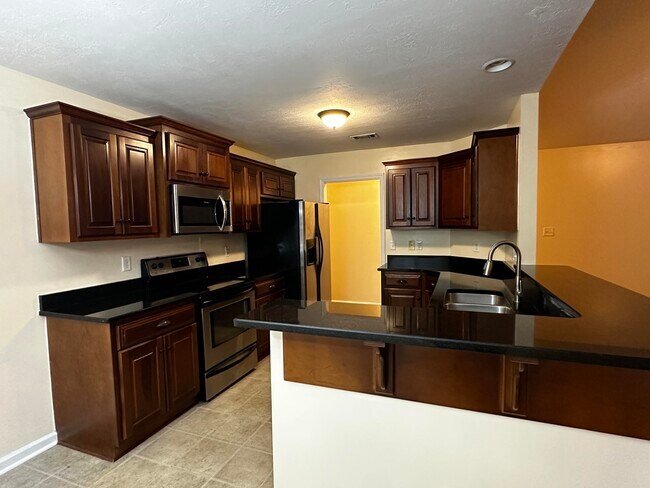 Building Photo - 206 High Meadows Cir