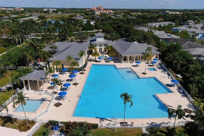 Building Photo - 396 NE 33rd Terrace