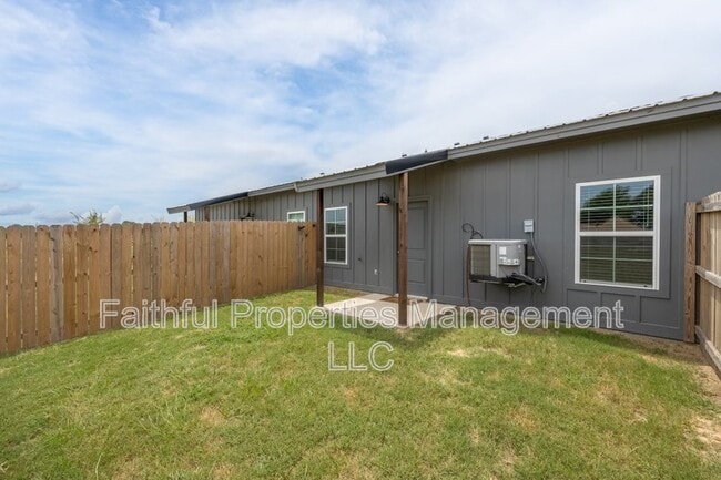 Building Photo - 16246 County Rd 4100