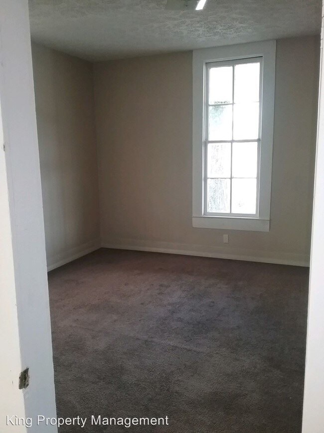 Building Photo - 3 br, 1 bath House - 506 Front Street