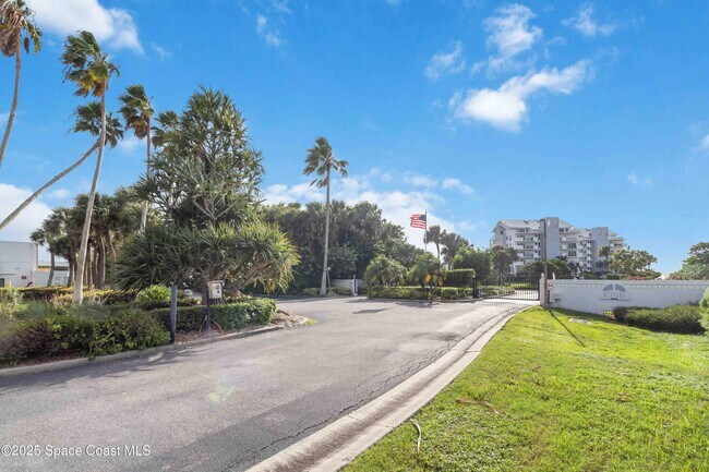 Building Photo - 215 Ballyshannon St