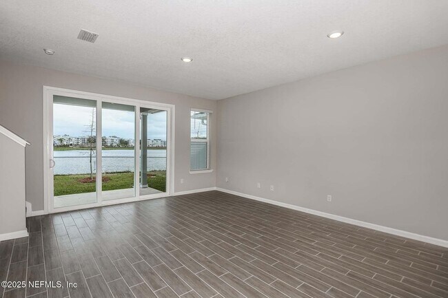 Building Photo - 10654 Towns Wy