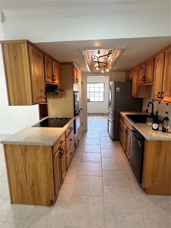 Building Photo - 3701 Southview Dr