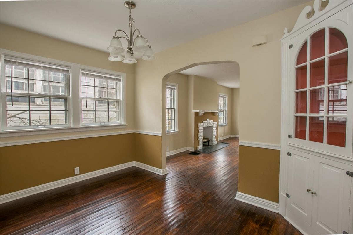 Dining room and living room - 148 Niagara Ave