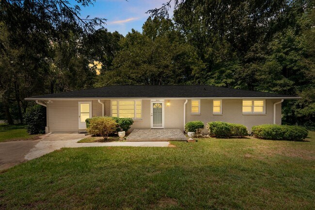 Building Photo - Charming, Newly Remodeled 3 BR, 1.5 BA Home with Fenced Yard on Large Private Lot