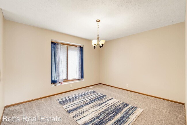 Building Photo - 3 br, 3 bath House - 6328 N. 105th Street