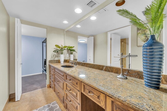 Building Photo - 3610 S Ocean Blvd