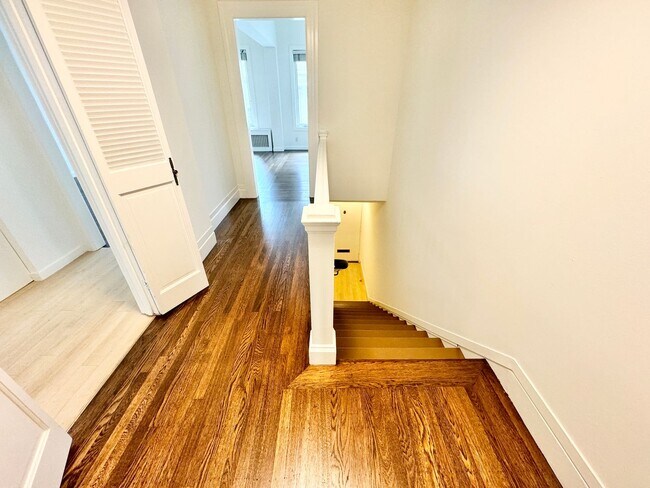 Building Photo - 152 Sproule Ln.