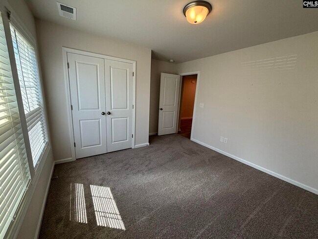 Building Photo - 1020 Field Strip Rd