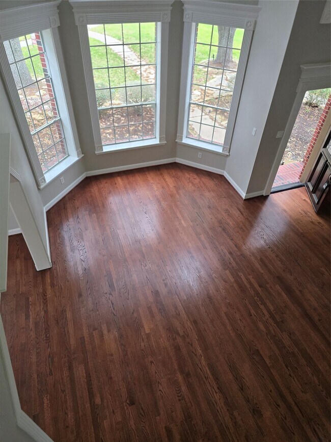 Building Photo - 12018 McKinney Falls Ln