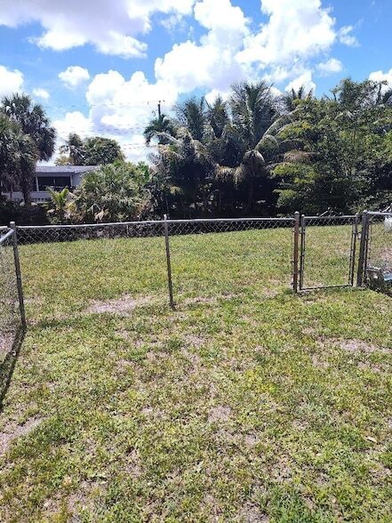 Building Photo - 2293 NW 59th Wy