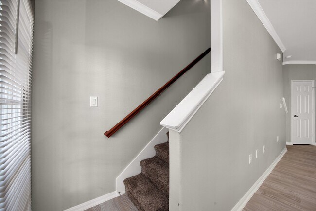 Building Photo - 9200 Westheimer Rd