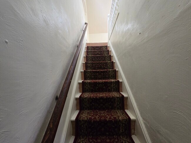 Building Photo - 508 Romine Ave