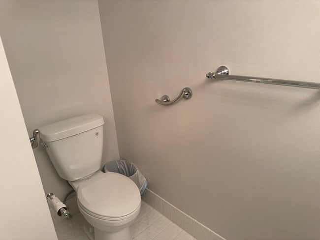 Building Photo - 14111 Royal Vista Dr