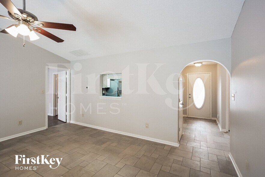 Building Photo - 13256 Summerwood Ln