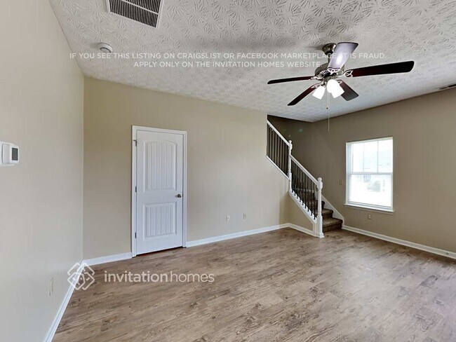 Building Photo - 517 Brady Dr