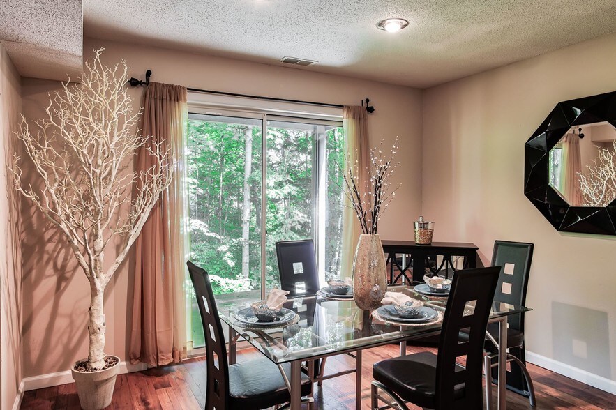 Scandia Apartments 9250 Kungsholm Dr Indianapolis IN 46250