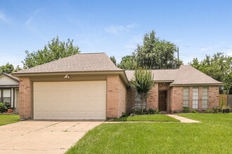 Building Photo - 9723 Orangevale Dr