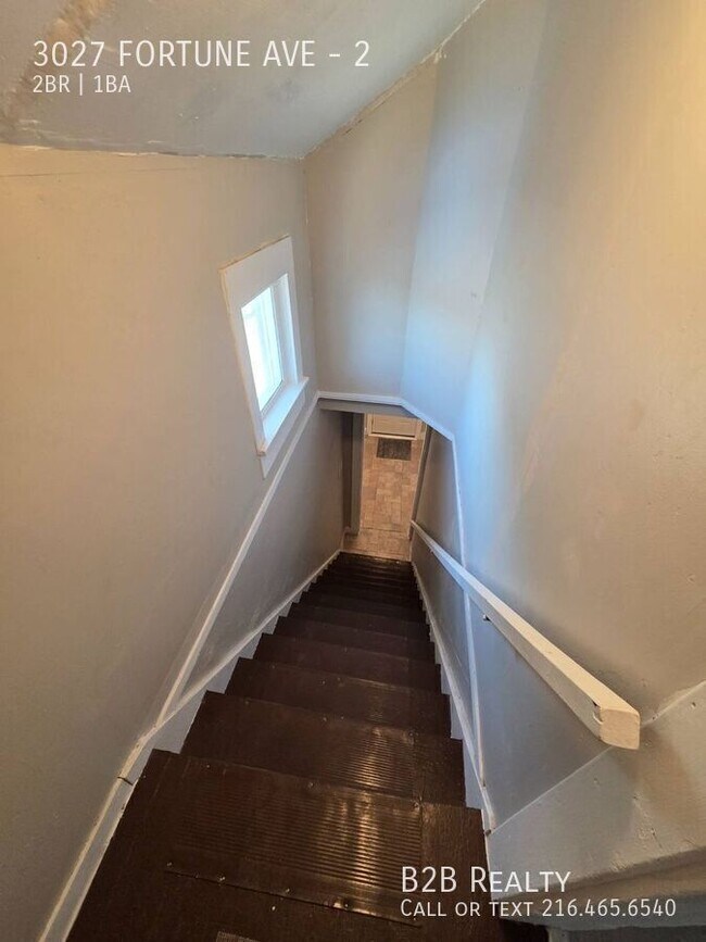 Building Photo - 3027 Fortune Ave