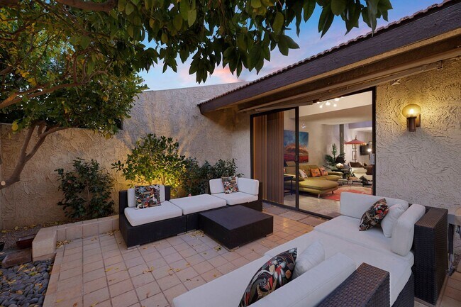 Building Photo - Mountain View Retreat in Palm Springs