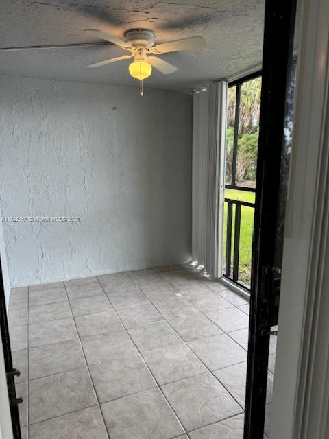 Building Photo - 153 Lakeview Dr