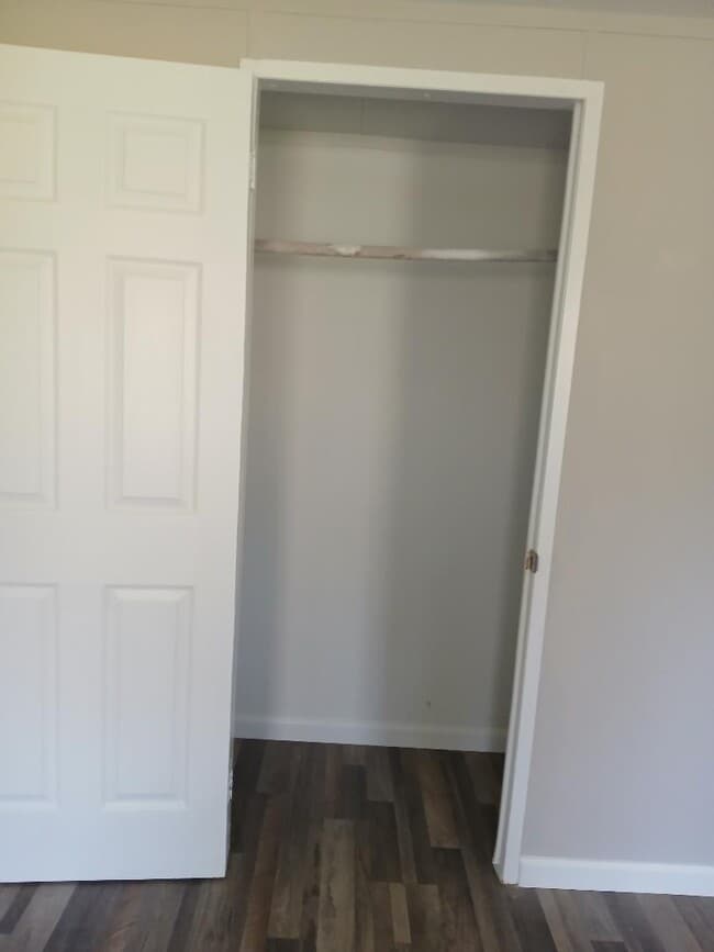 Building Photo - 98 Leasch Loop