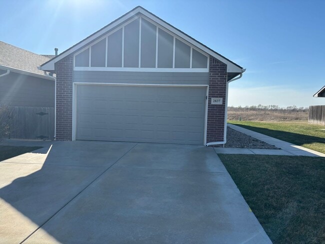 Building Photo - Spacious 3 Bed Home in Valley Center School District Near 53rd & Meridian