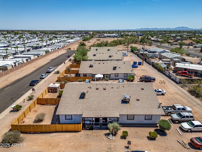 Building Photo - 576 N San Marcos Dr