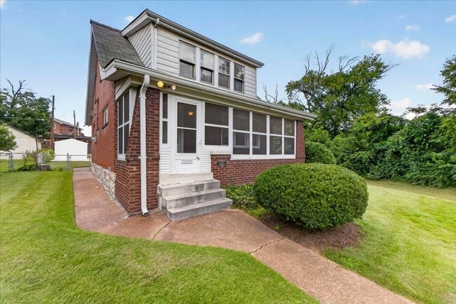 Building Photo - 5203 Windsor Pkwy