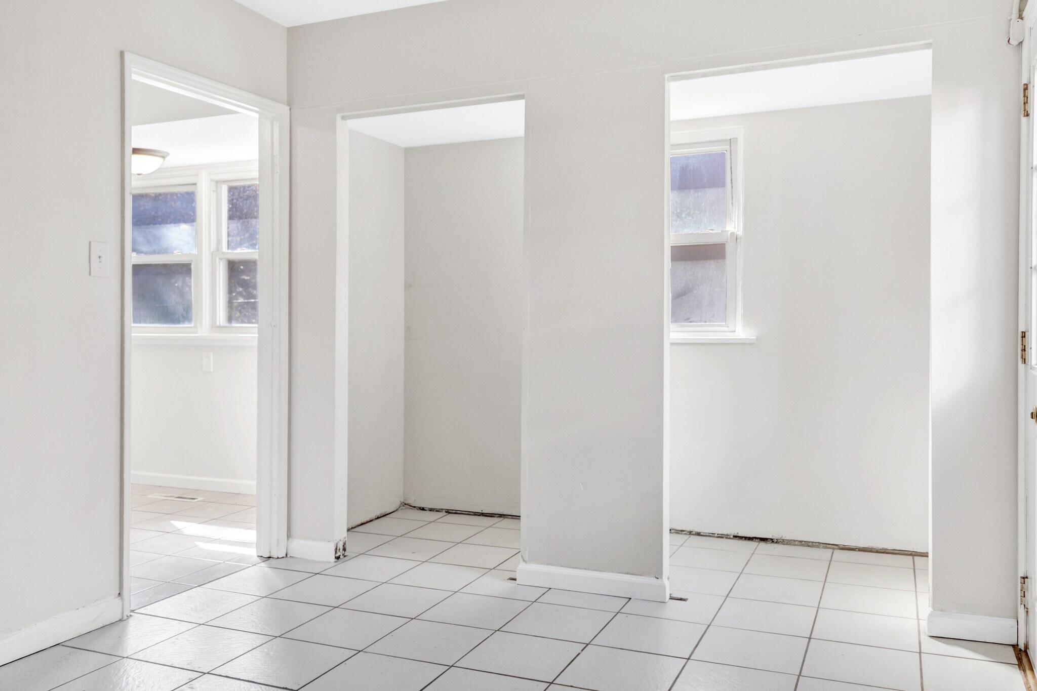 Building Photo - 4440 Turquoise Dr