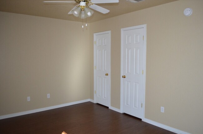 Building Photo - 1534 Shoshoni Trail