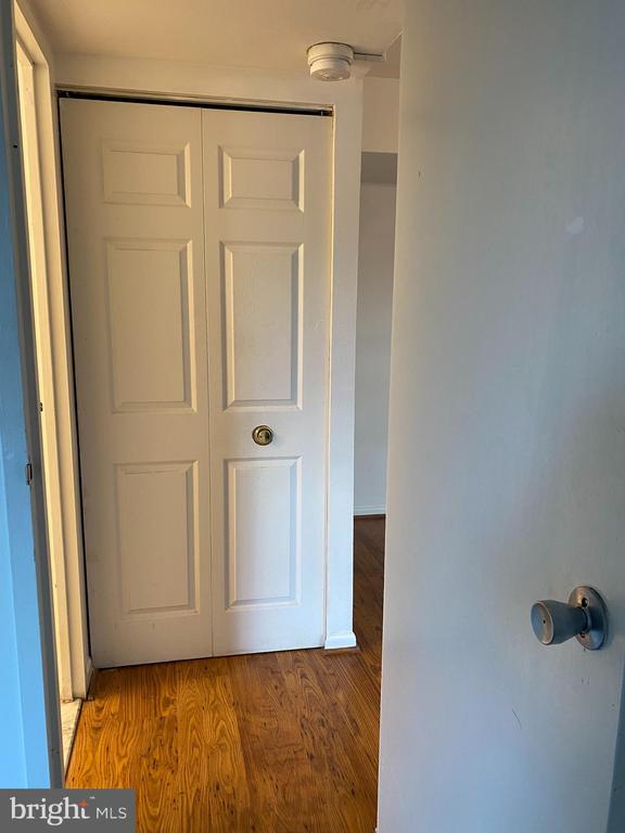 Building Photo - 6998 Hanover Pkwy