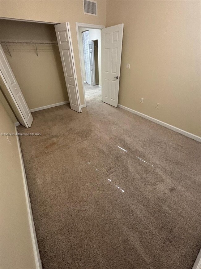 Building Photo - 9456 SW 171st Pl