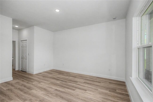 Building Photo - 16698 SW 30th Avenue Rd