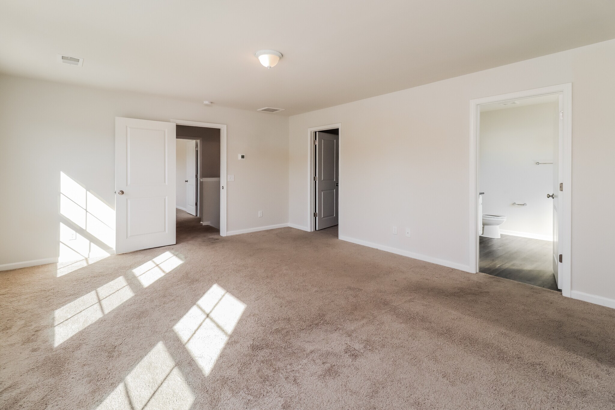 Building Photo - 132 Tondee Wy